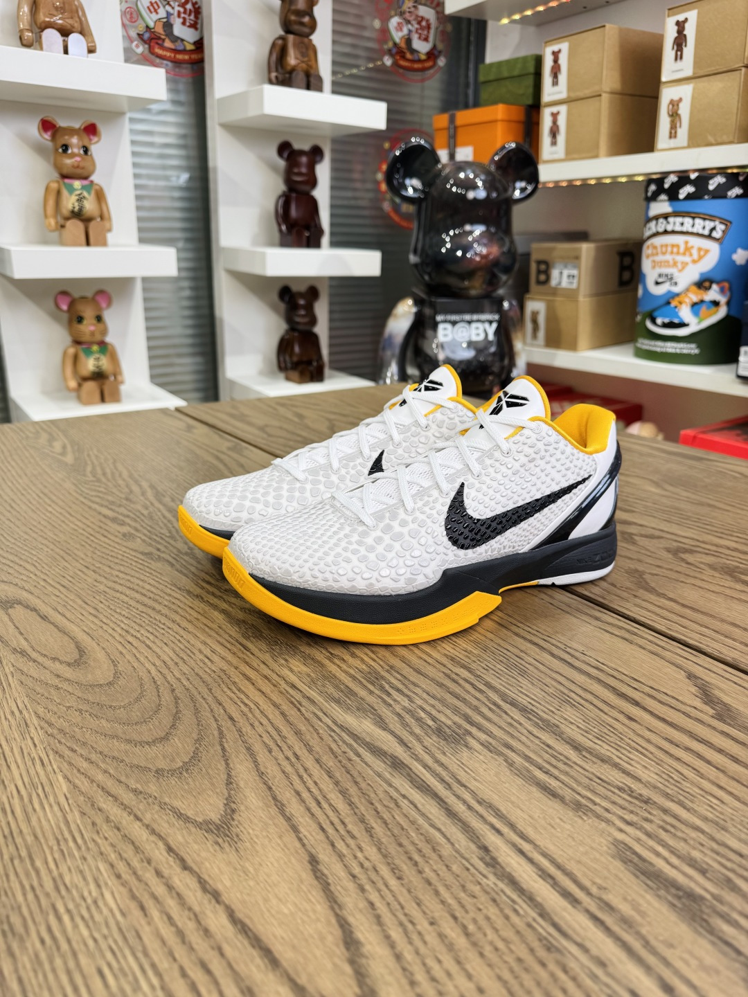 Kobe 6 季後賽 White Del Sol 2021版  尺碼 40-50.5「US7-16」 CW2190-100