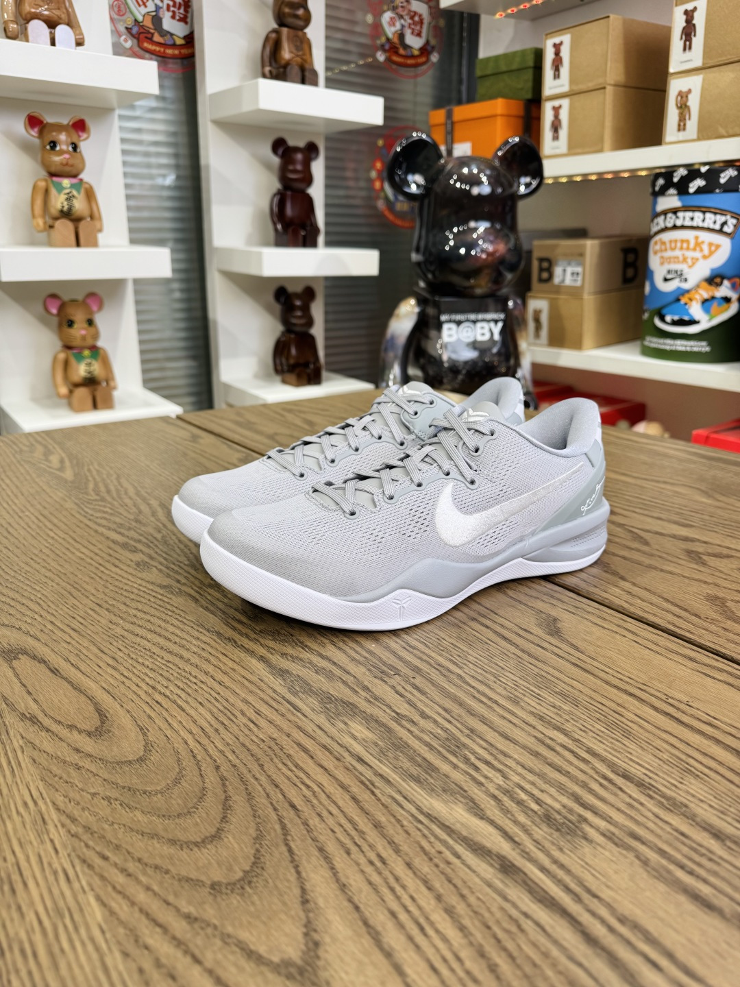 Kobe 8 Protro 灰色 Wolf Grey  尺碼 40-48.5「US7-14」 HF9550-002