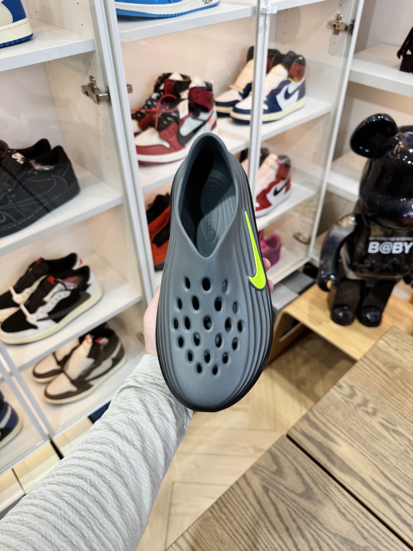 Nike ReactX Rejuven8  简约洞洞鞋 男女同款 黑绿