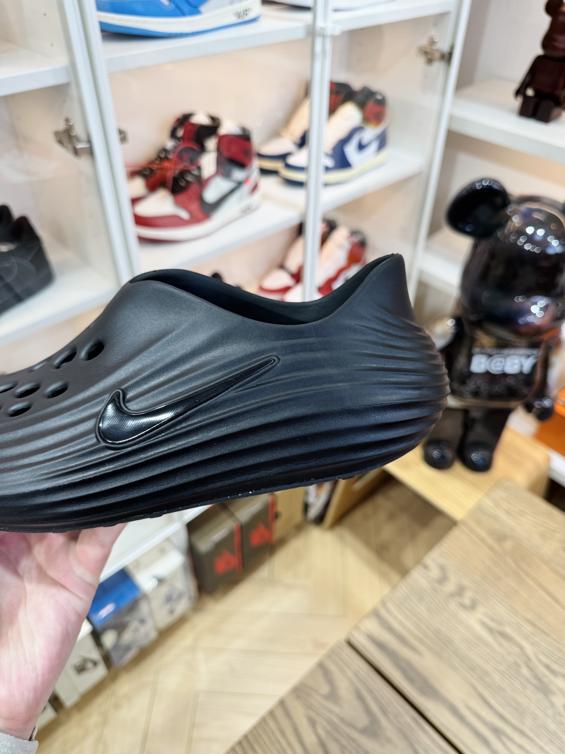 Nike ReactX Rejuven8  简约洞洞鞋 男女同款 黑色