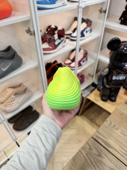 Nike ReactX Rejuven8  简约洞洞鞋 男女同款 绿色