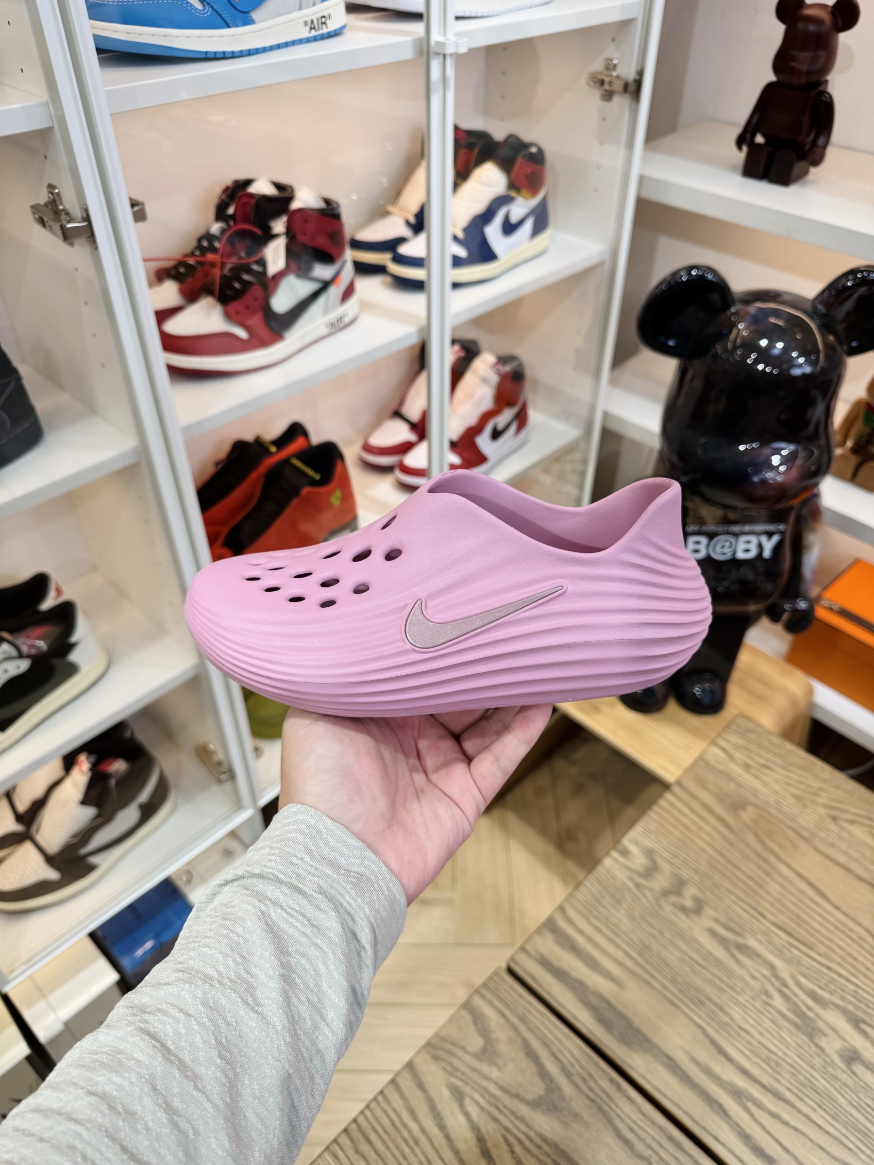 Nike ReactX Rejuven8 简约洞洞鞋 女款 粉色