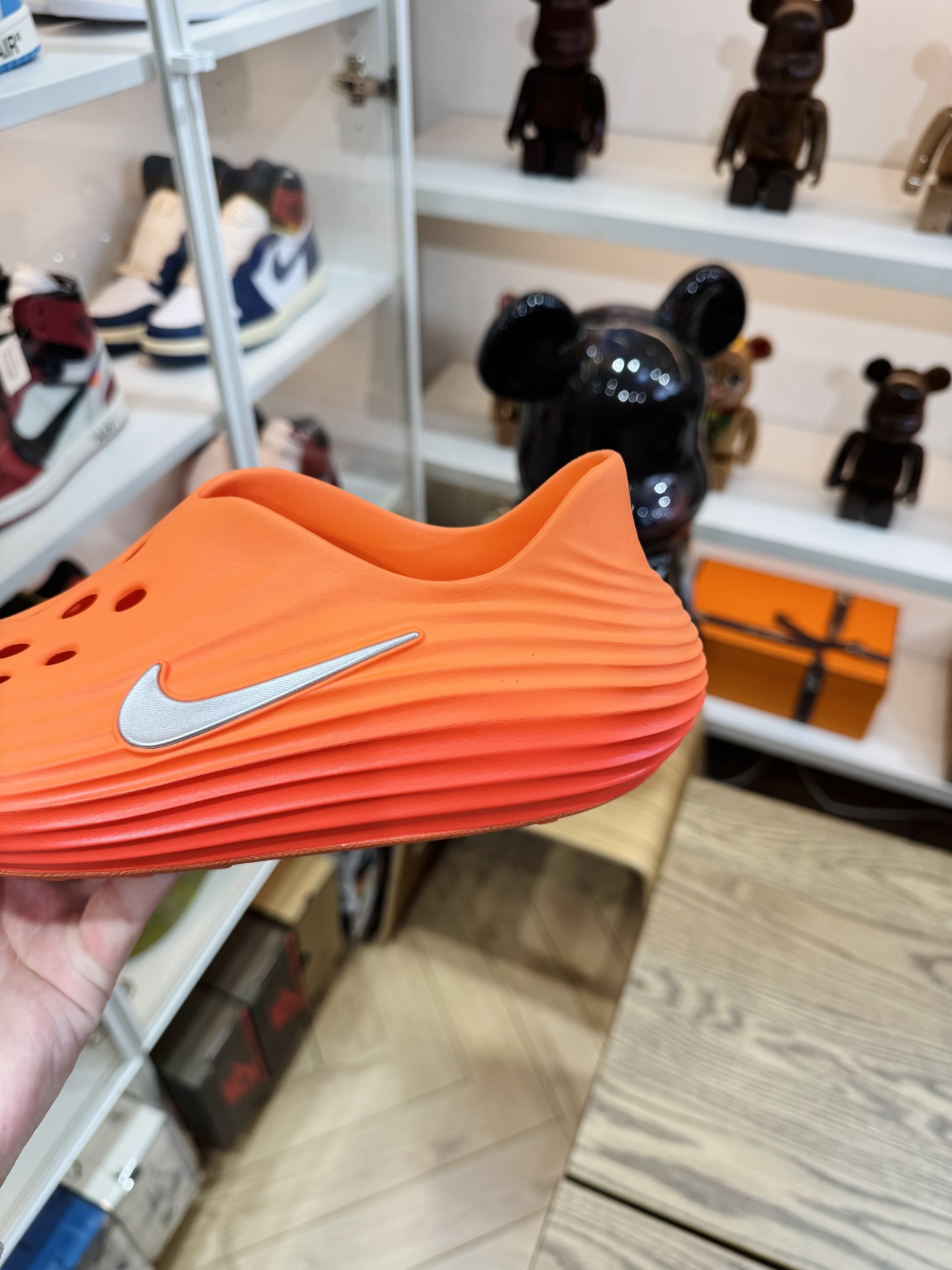 Nike ReactX Rejuven8  简约洞洞鞋 男女同款 橙色