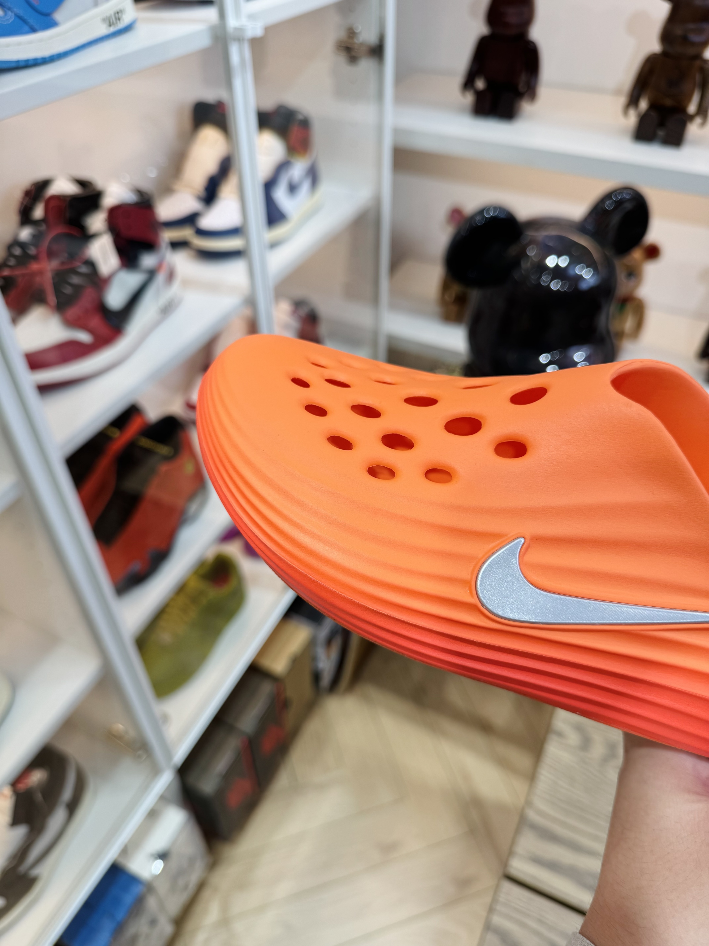 Nike ReactX Rejuven8  简约洞洞鞋 男女同款 橙色