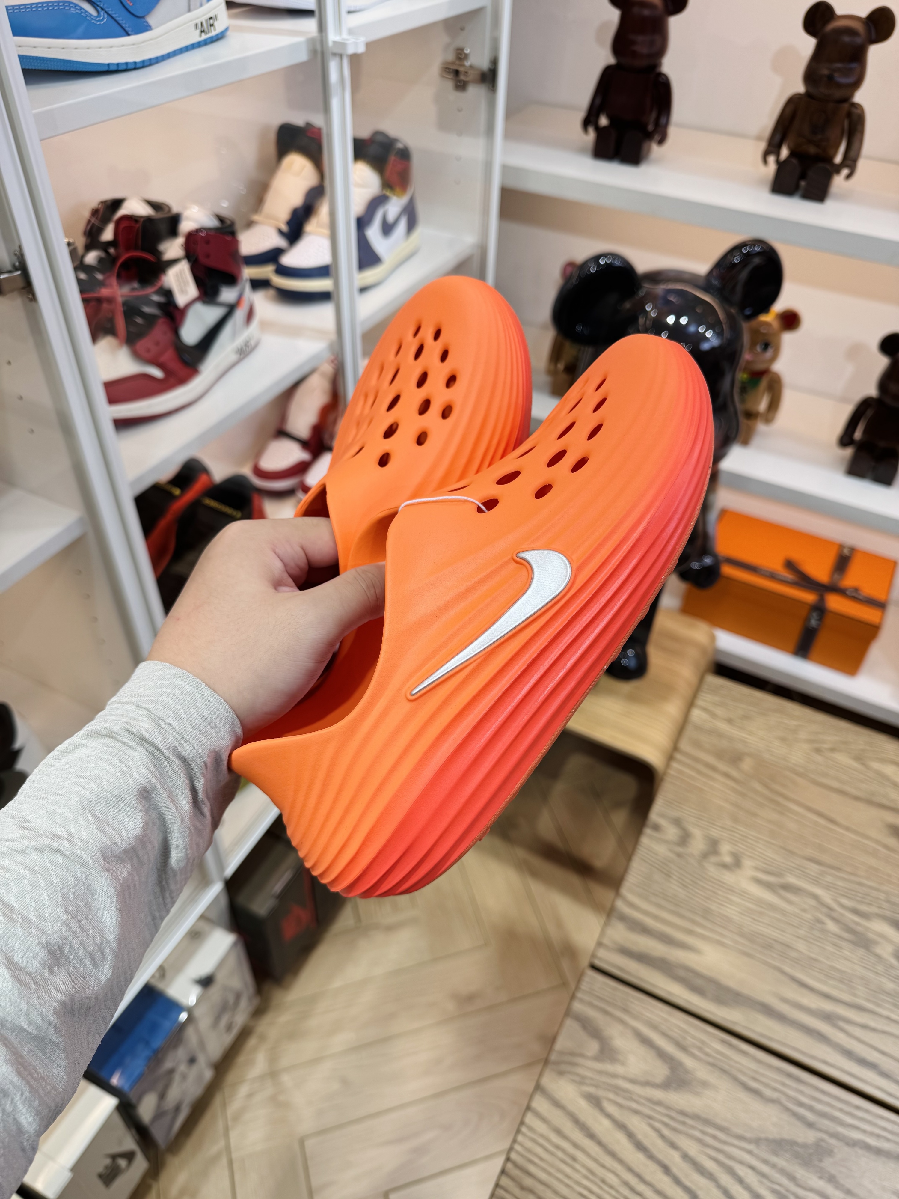 Nike ReactX Rejuven8  简约洞洞鞋 男女同款 橙色