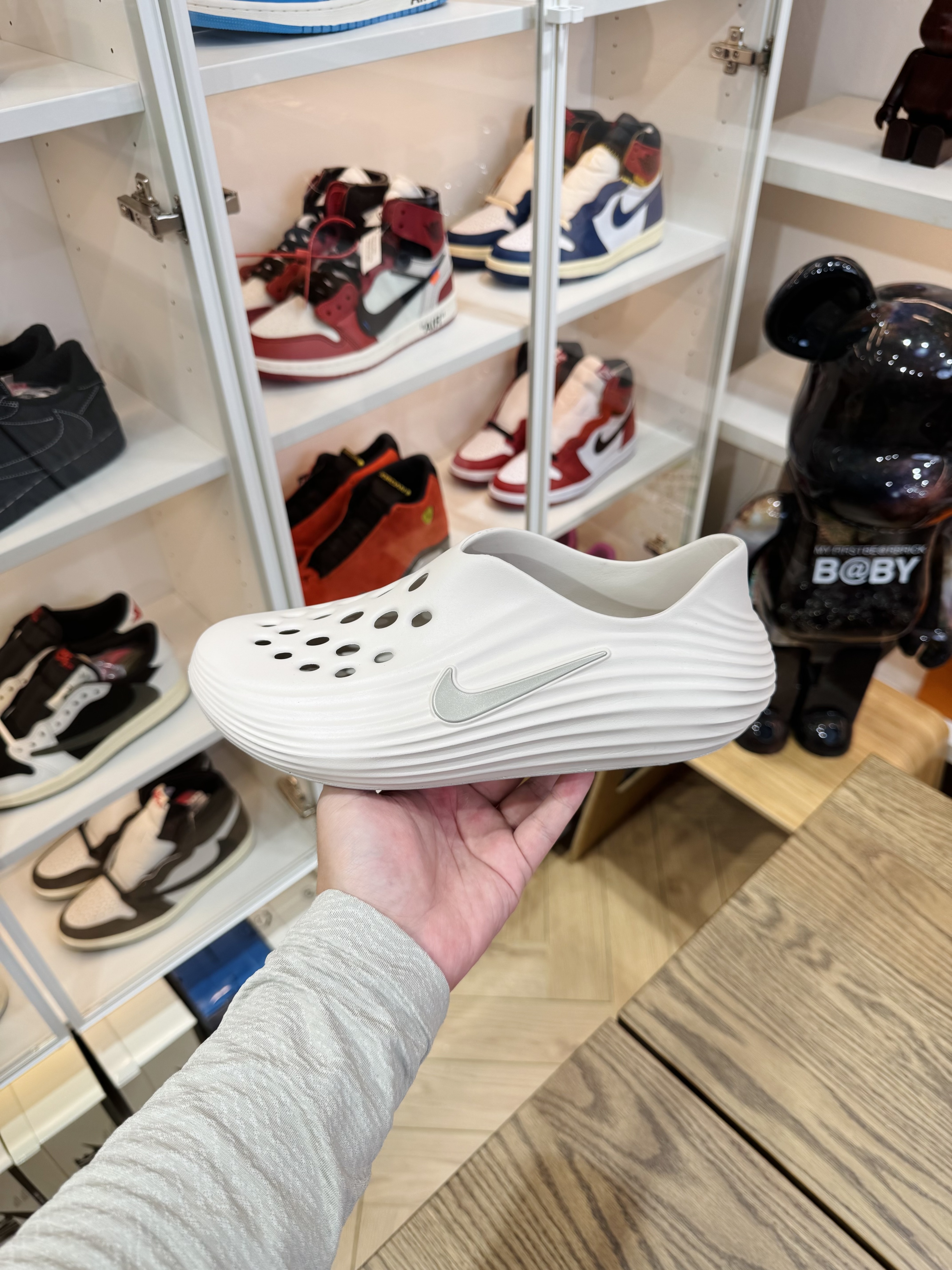 Nike ReactX Rejuven8  简约洞洞鞋 男女同款 浅金棕