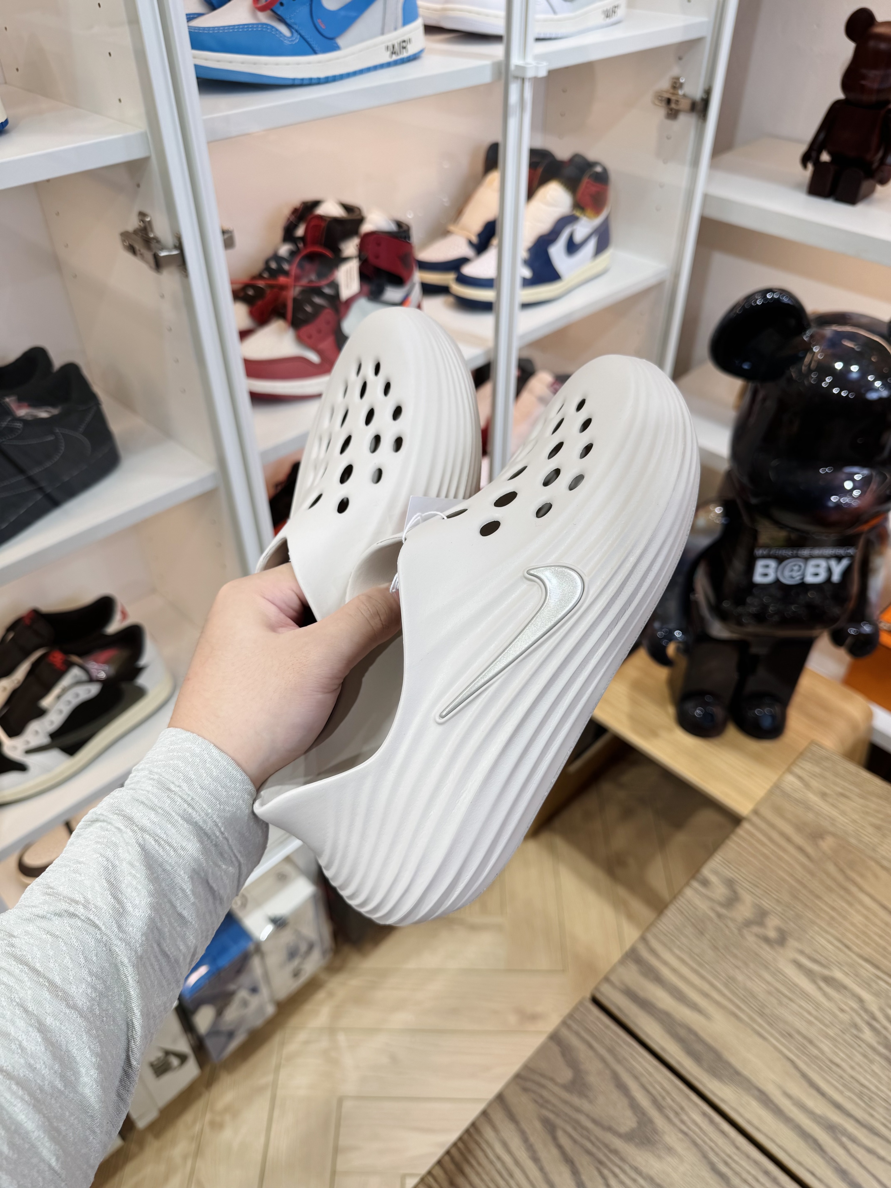 Nike ReactX Rejuven8  简约洞洞鞋 男女同款 浅金棕