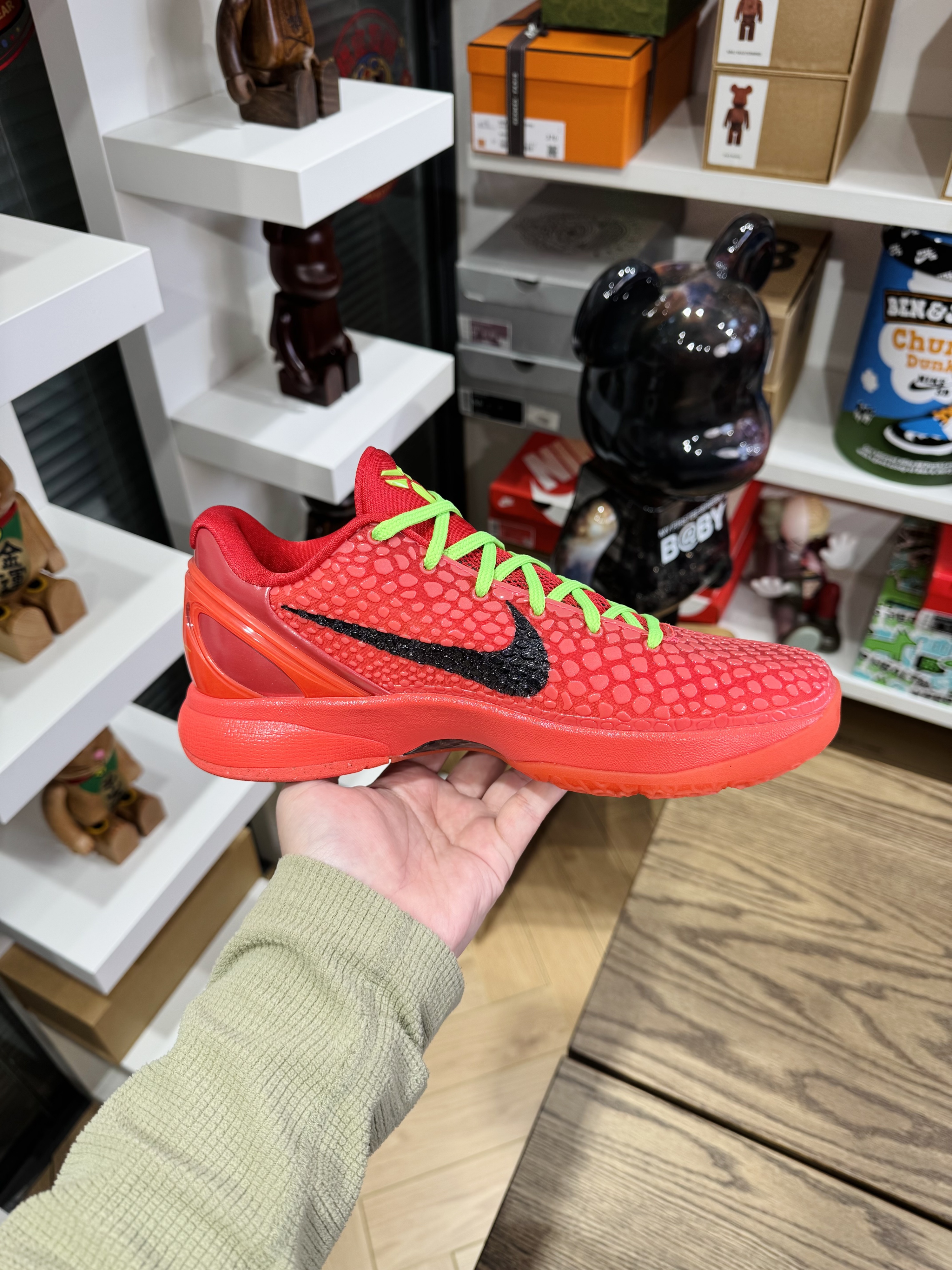 Kobe 6 Reverse 反轉青蜂俠 Ultra產品上新