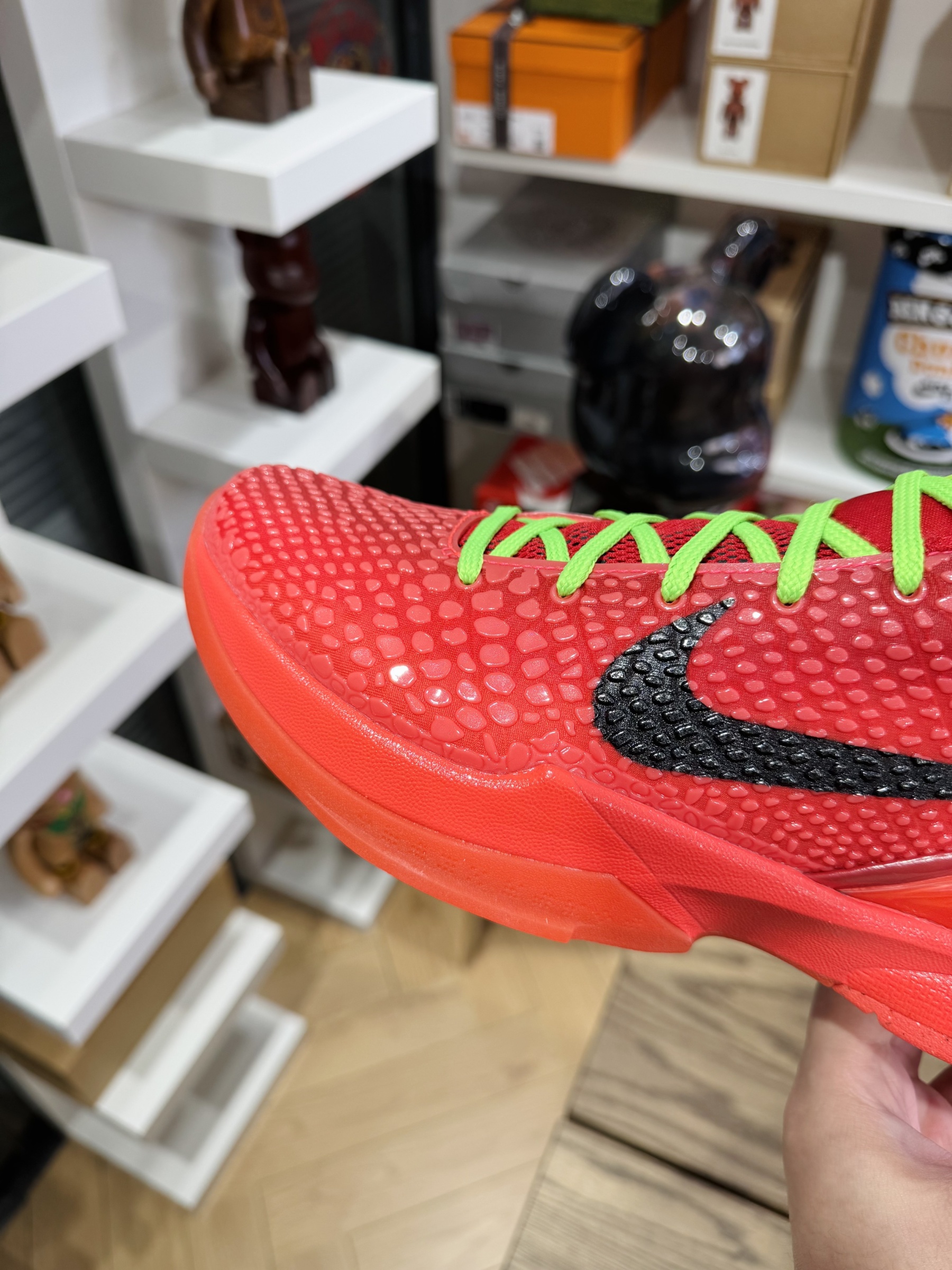 Kobe 6 Reverse 反轉青蜂俠 Ultra產品上新