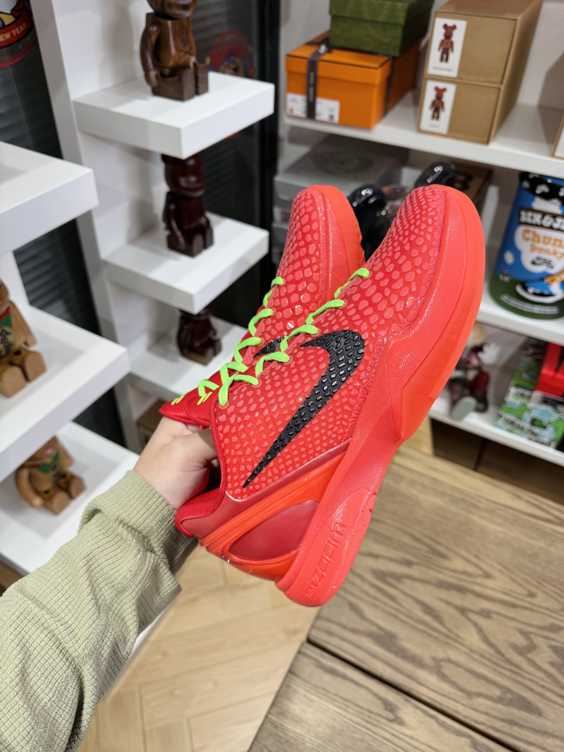 Kobe 6 Reverse 反轉青蜂俠 Ultra產品上新
