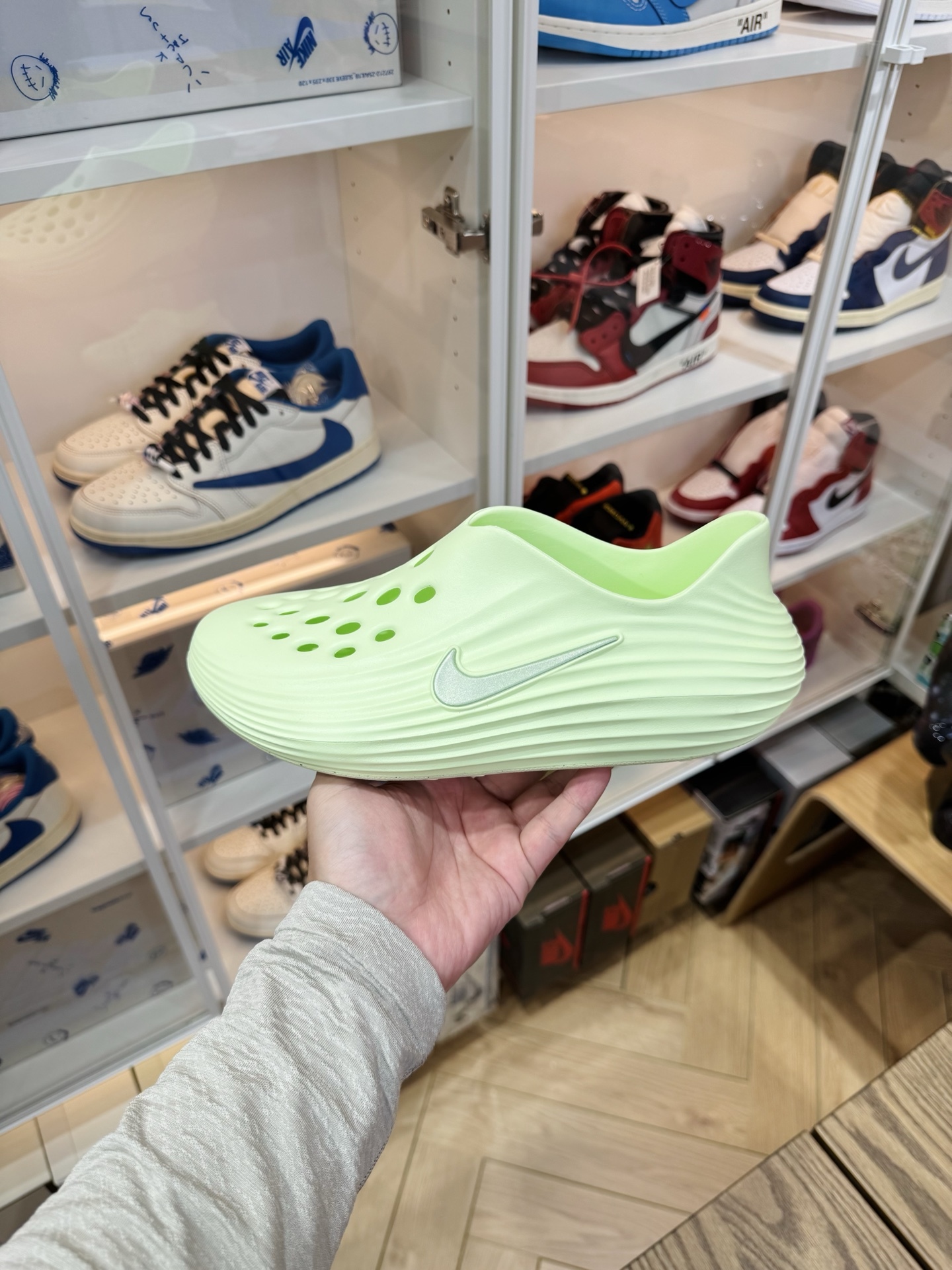 Nike ReactX Rejuven8 简约洞洞鞋 女款 綠色 HV5062-700