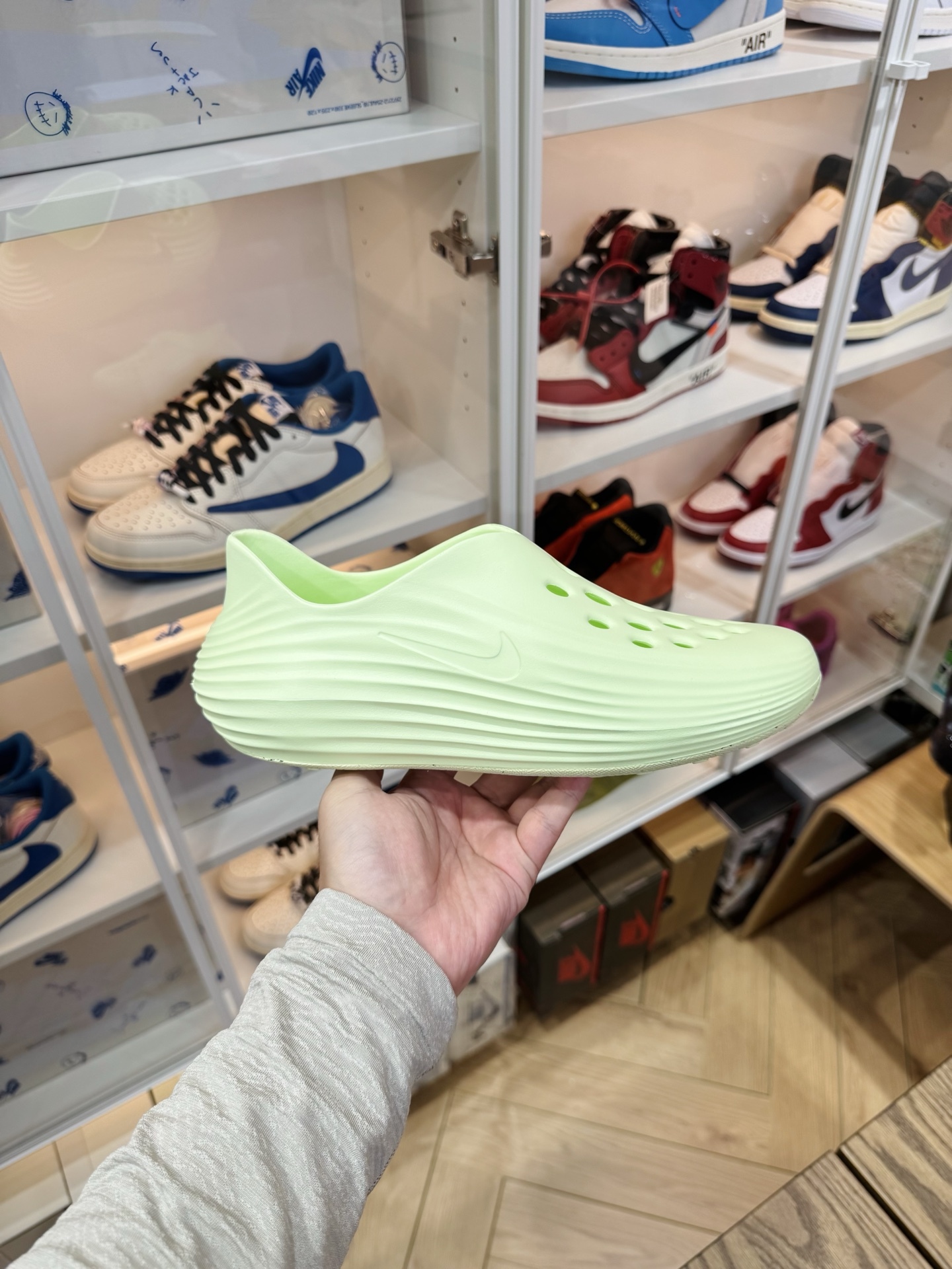 Nike ReactX Rejuven8  简约洞洞鞋 女款 綠色 HV5062-700