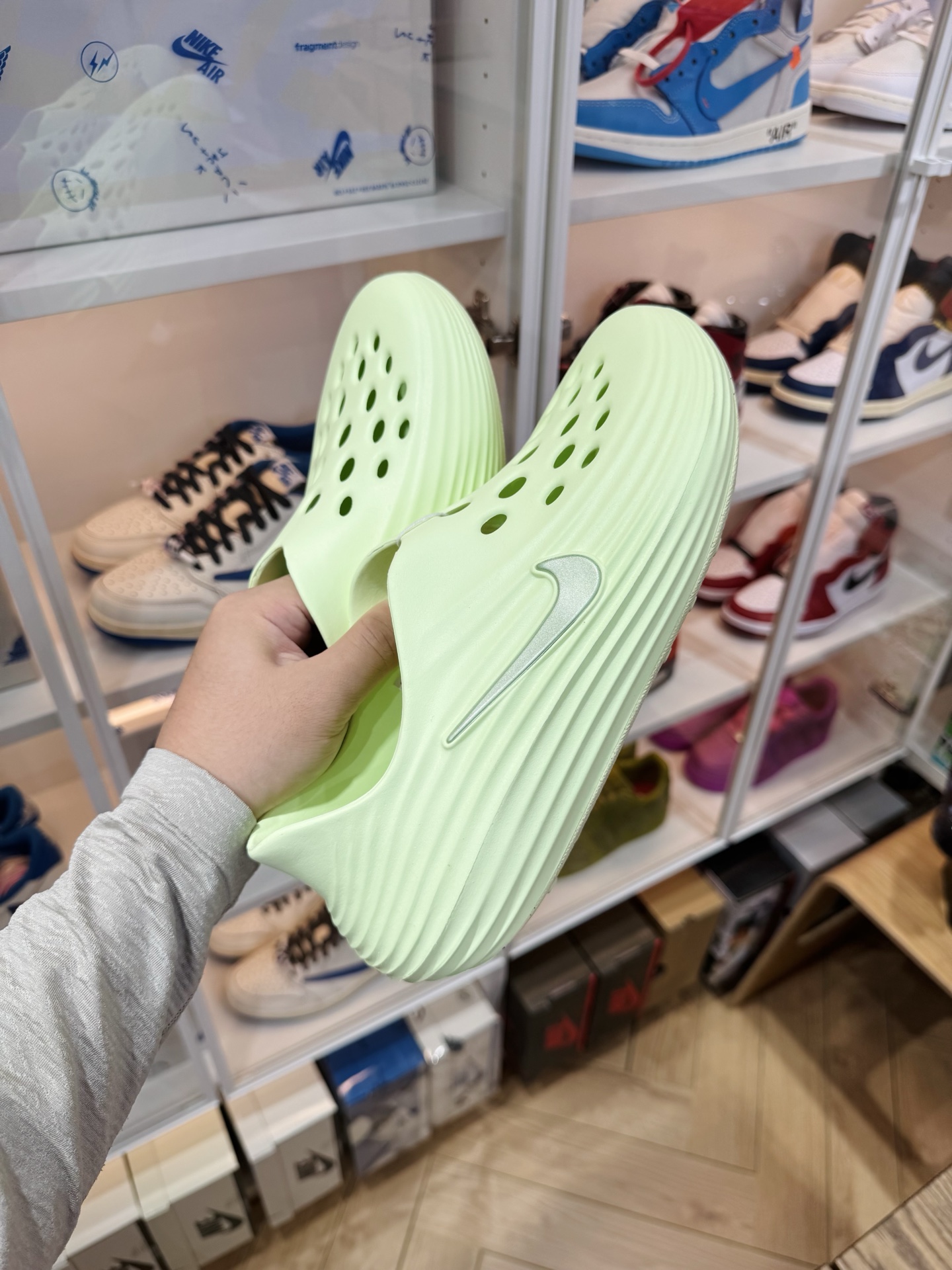 Nike ReactX Rejuven8  简约洞洞鞋 女款 綠色 HV5062-700