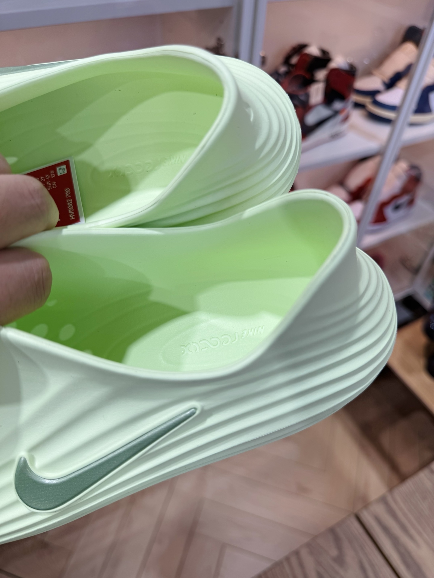 Nike ReactX Rejuven8  简约洞洞鞋 女款 綠色 HV5062-700