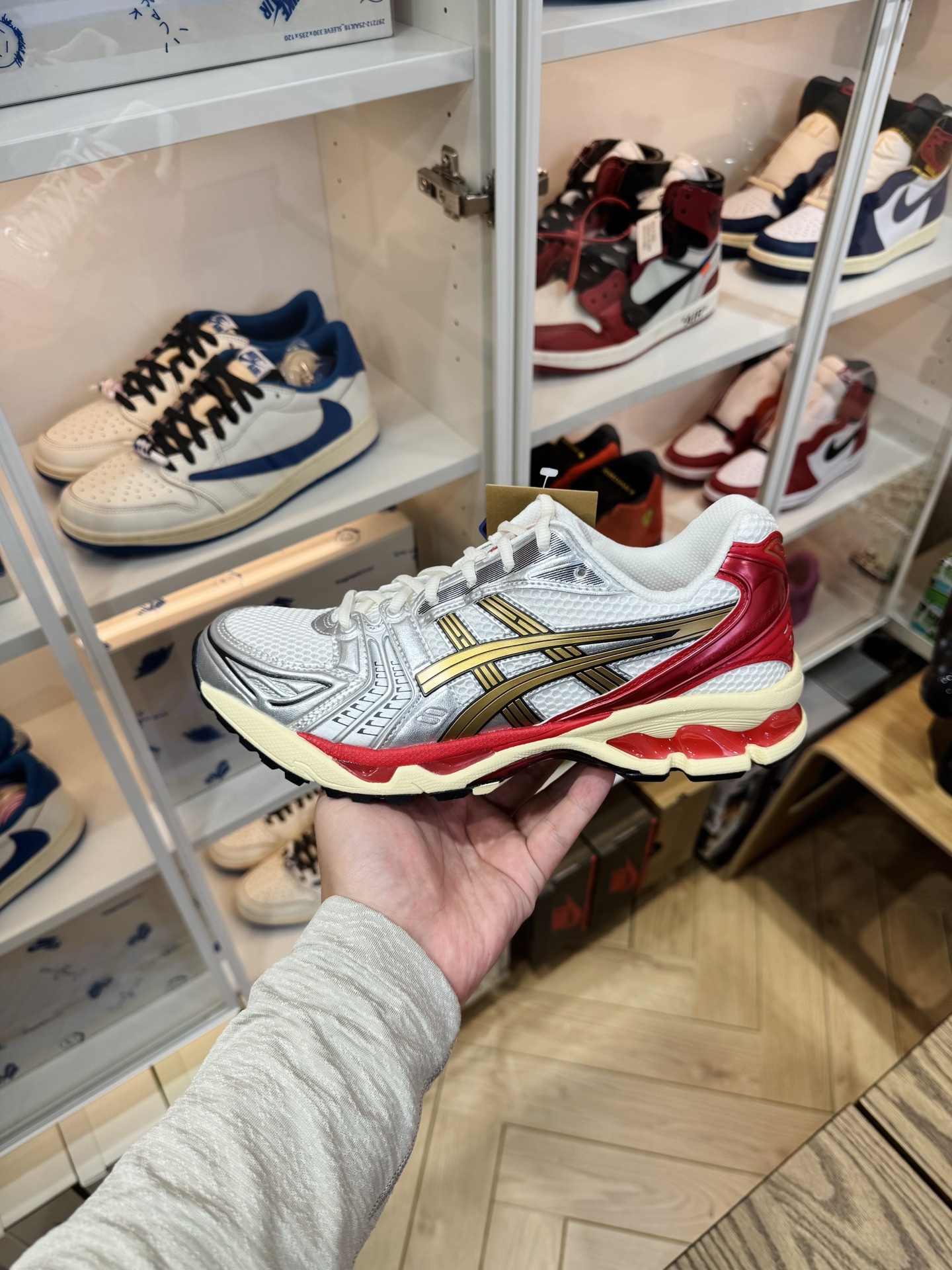Kayano 14 Sneaker Politics 緩震跑步鞋 男女同款 白銀色 1203A692-100