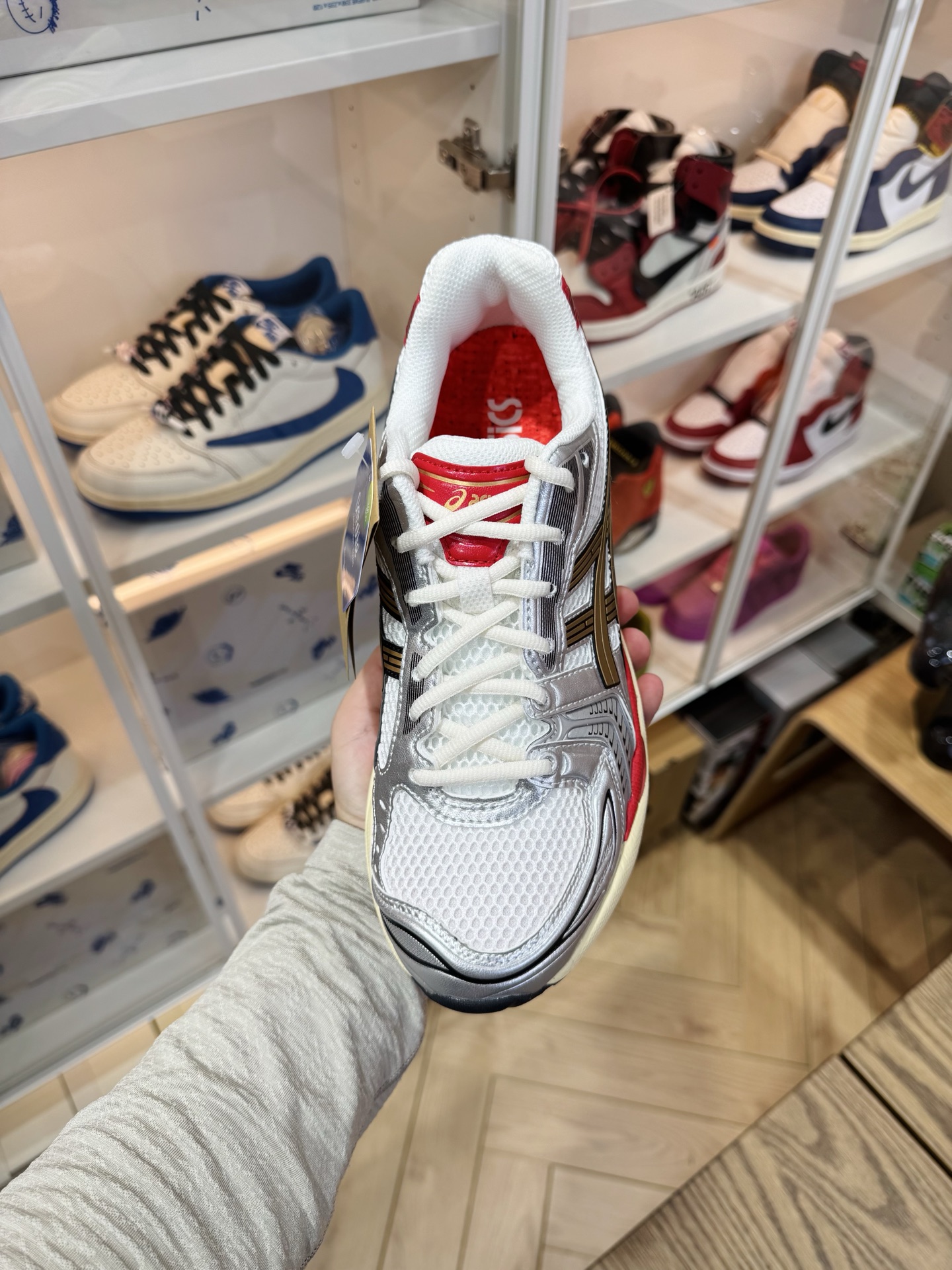 Kayano 14 Sneaker Politics 緩震跑步鞋 男女同款 白銀色 1203A692-100