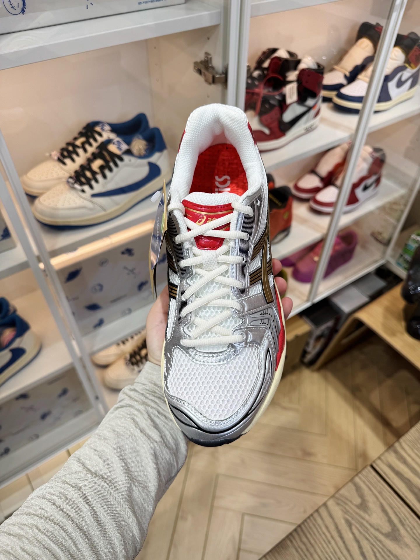 Kayano 14 Sneaker Politics 緩震跑步鞋 男女同款 白銀色 1203A692-100