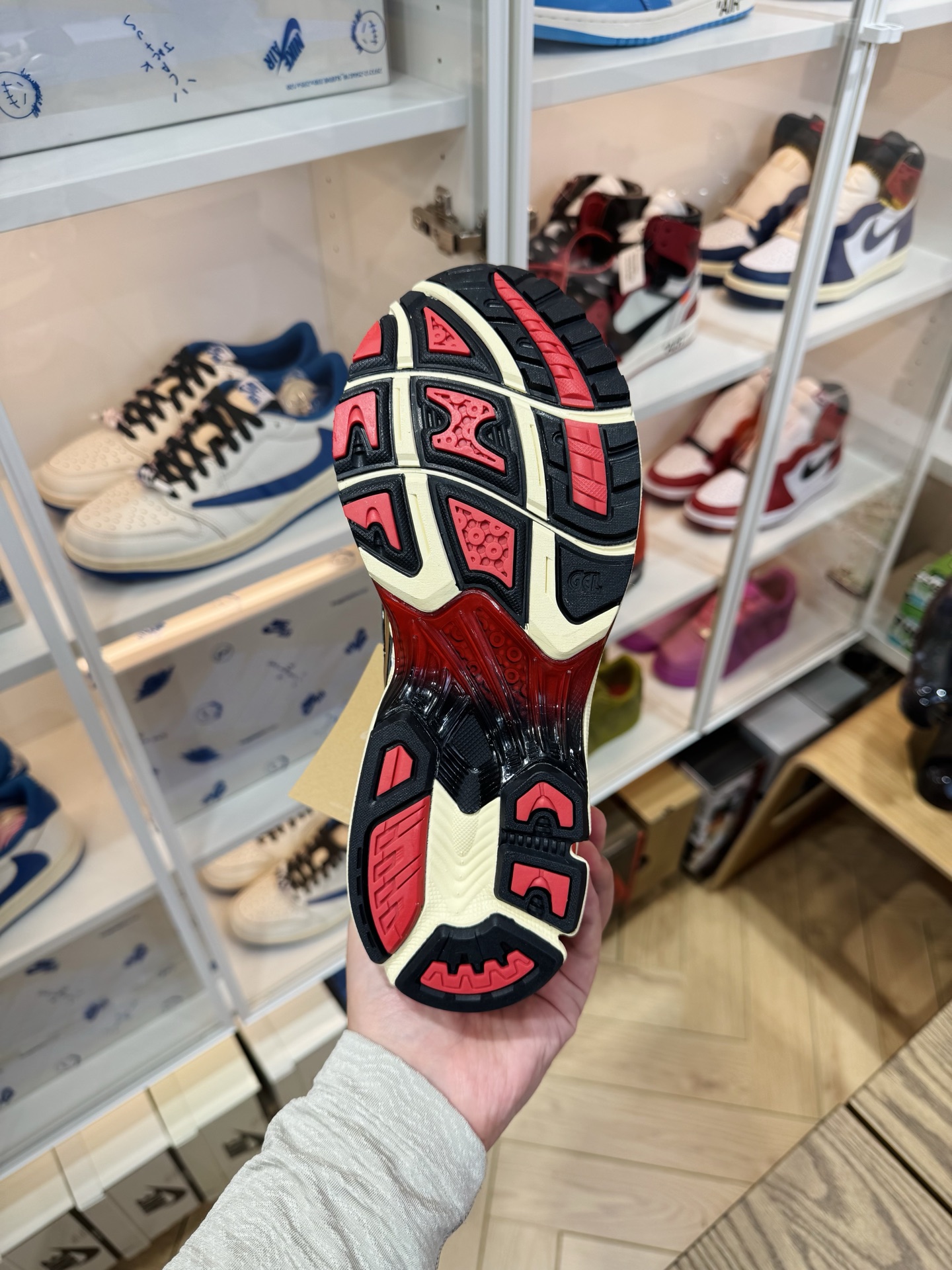 Kayano 14 Sneaker Politics 緩震跑步鞋 男女同款 白銀色 1203A692-100