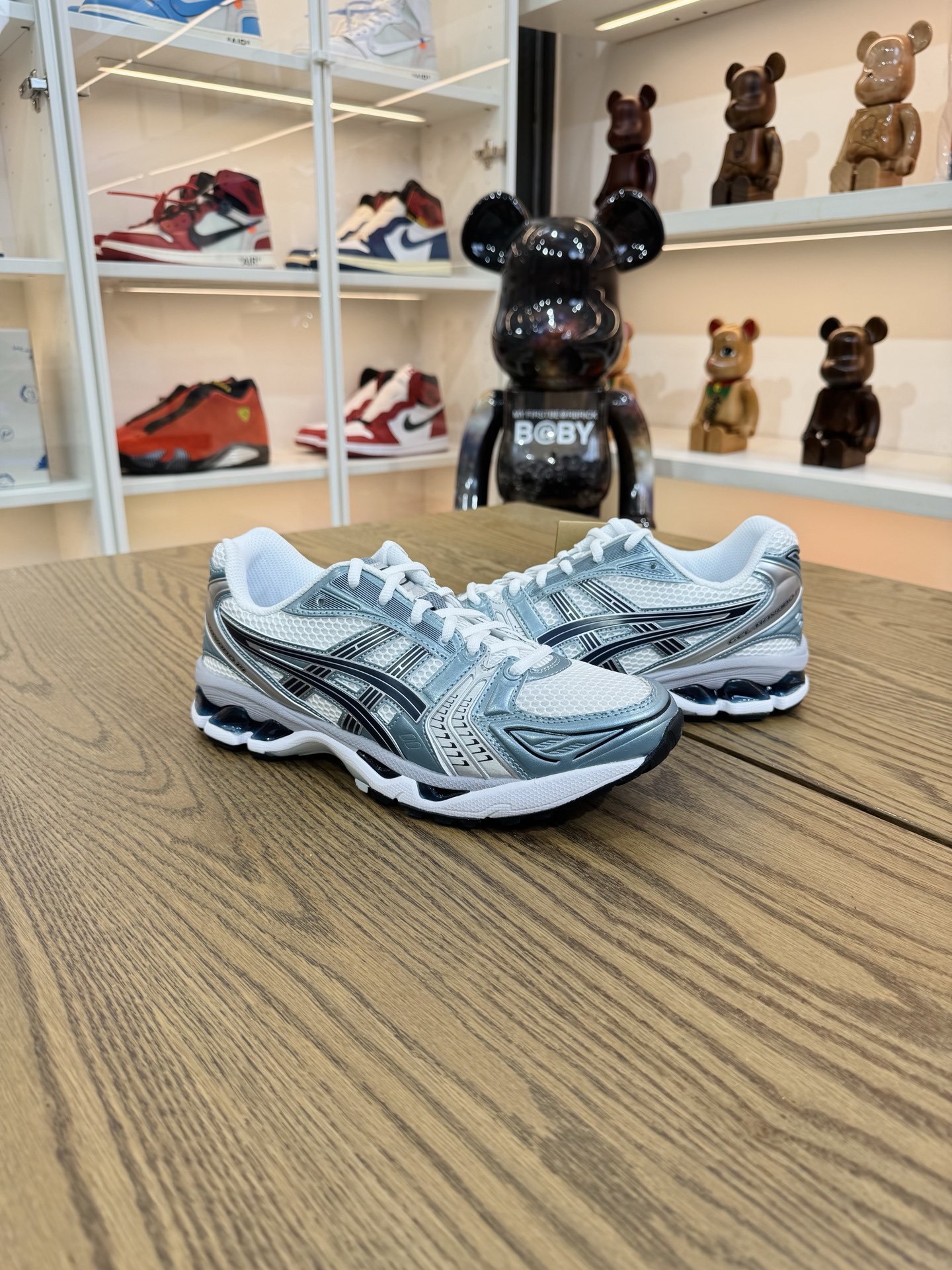 Kayano 14 White Fjord Grey 緩震跑步鞋 男女同款 白灰色1203A537-106