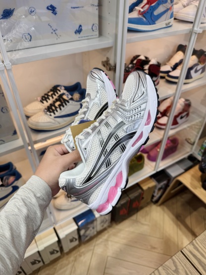 Asics Gel-Kayano 14 Y2K千禧風 男女同款 銀白粉1203A537-103