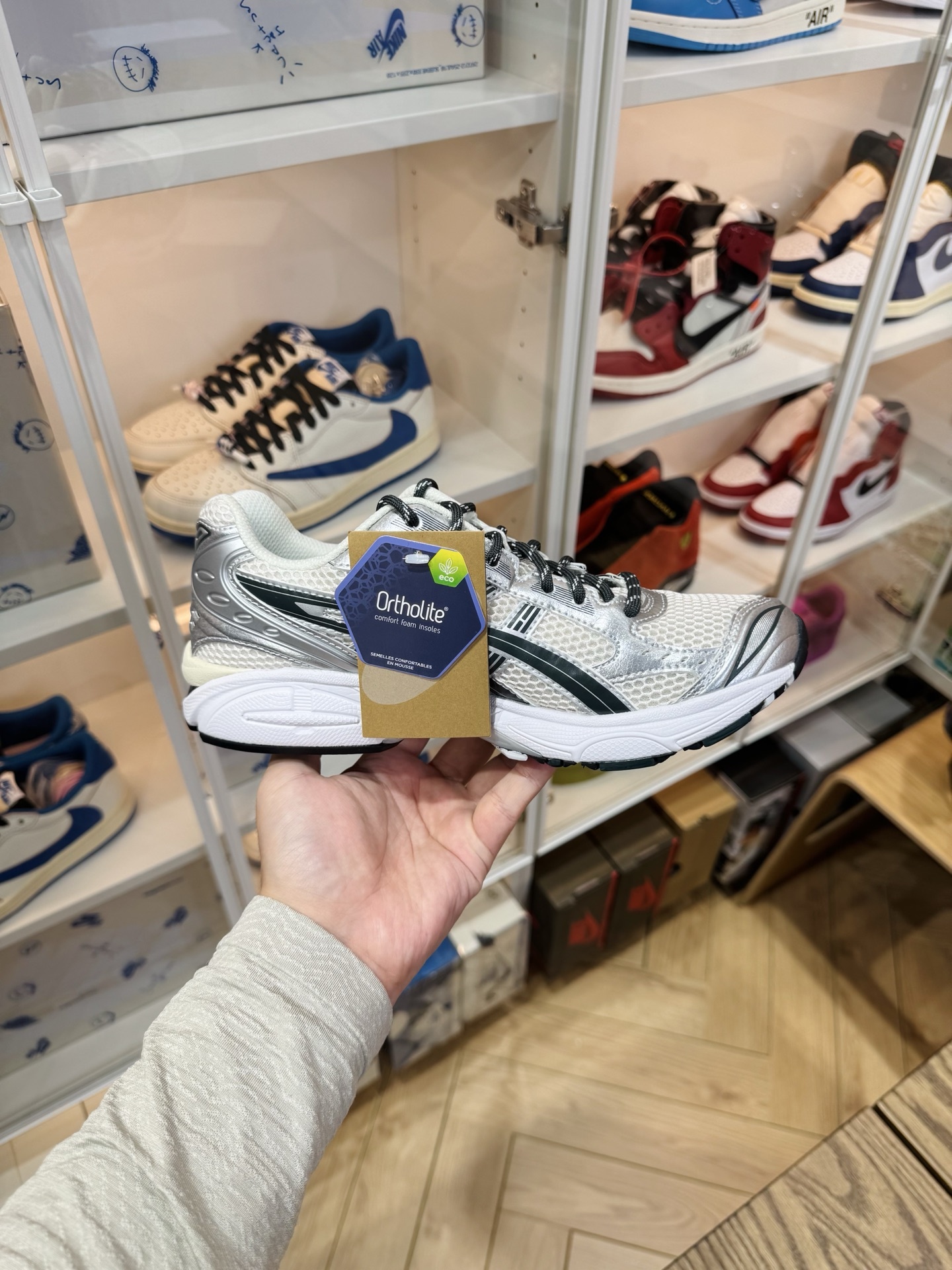 Gel-Kayano 14 x Kith  緩震跑步鞋 男女同款 銀白色1203A566-100