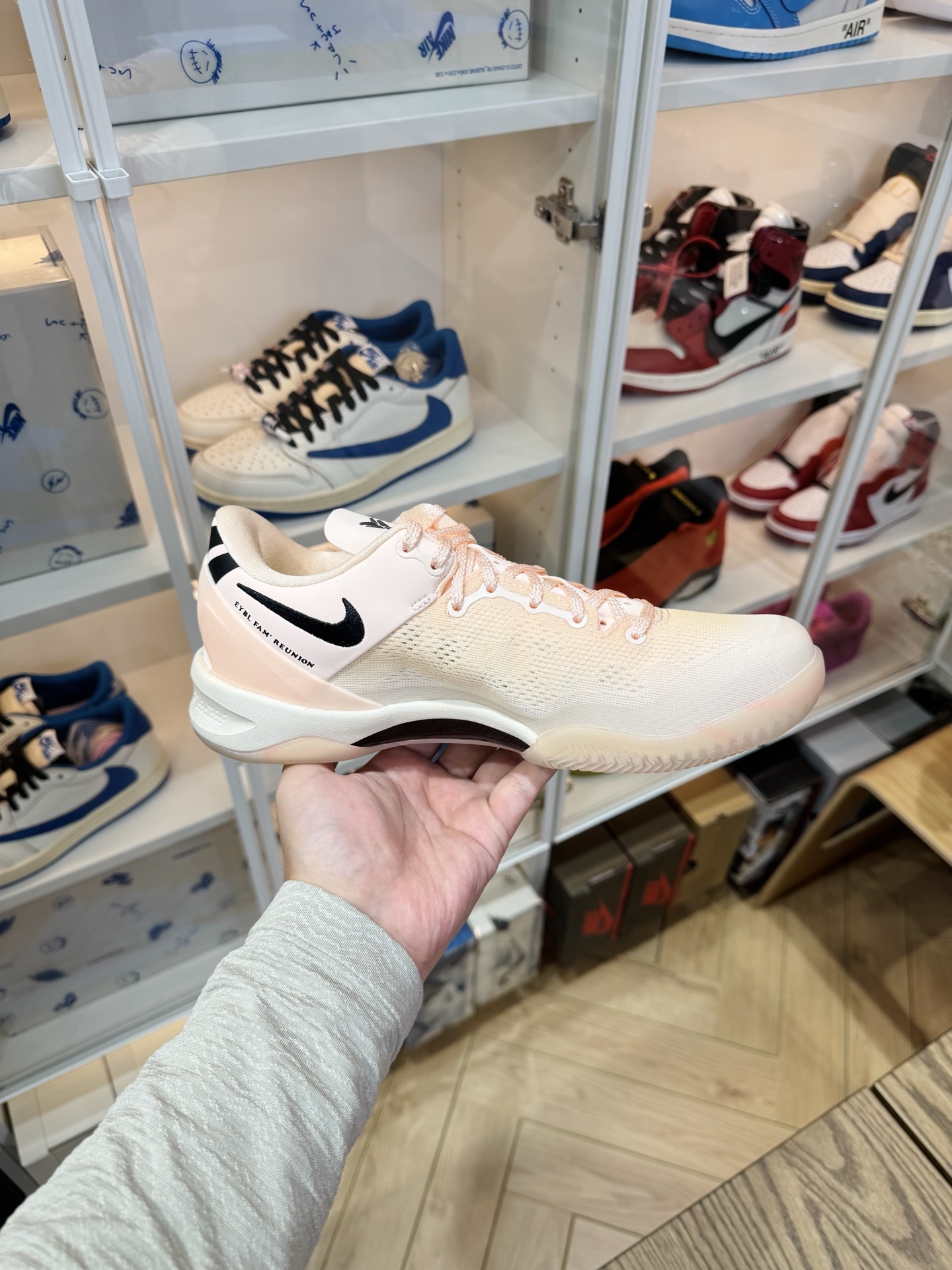 KOBE 8 ACADEMY P  克拉克森同款 EYBL限量版 粉黑色 HQ3138-800