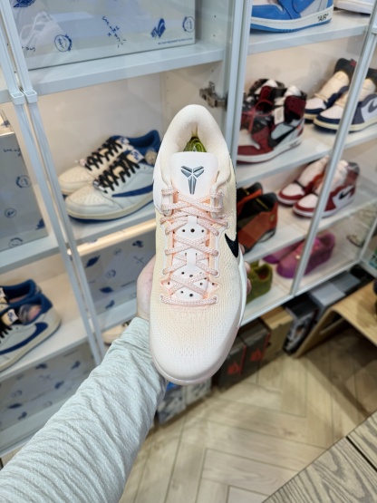 KOBE 8 ACADEMY P  克拉克森同款 EYBL限量版 粉黑色 HQ3138-800