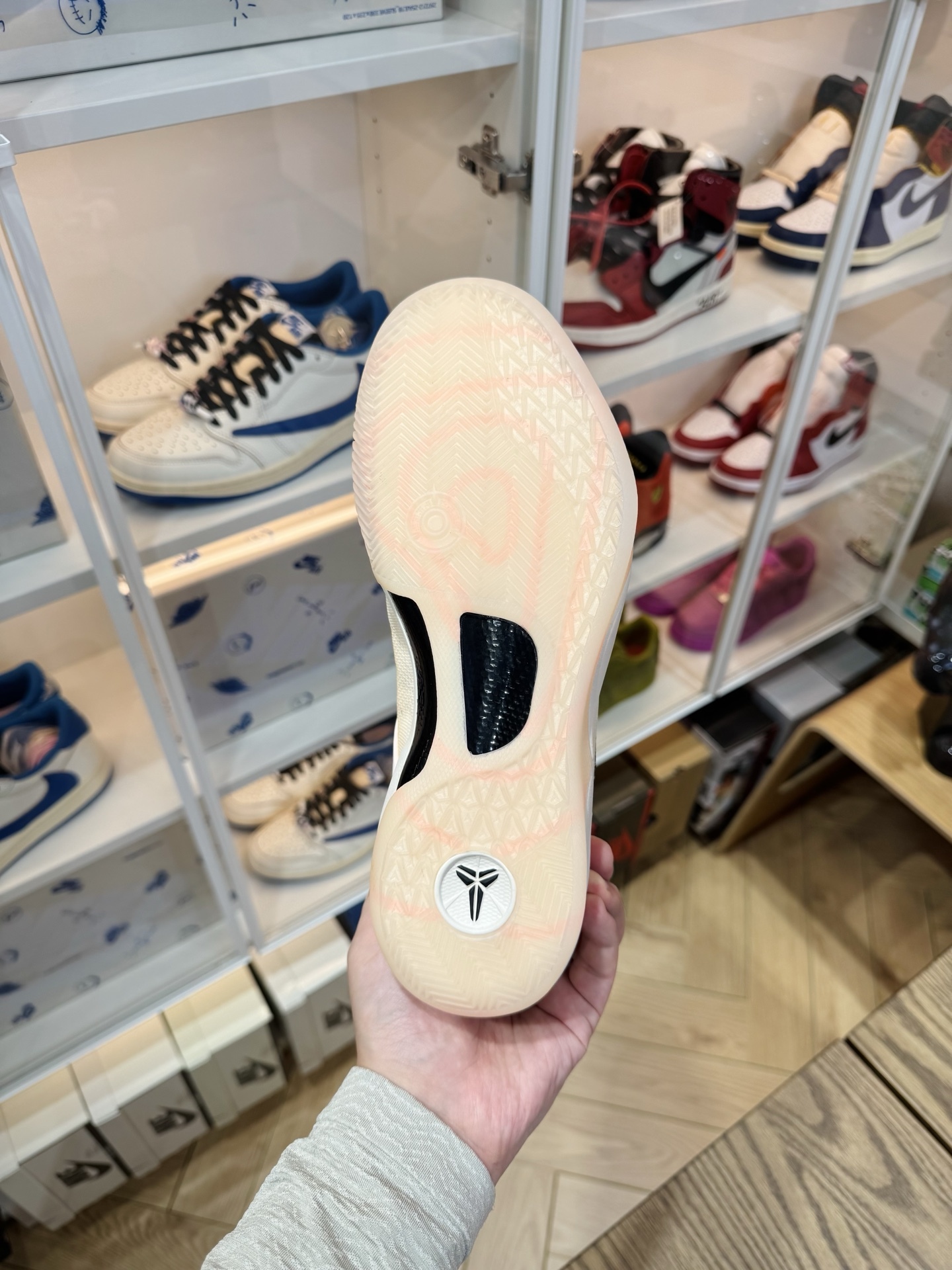 KOBE 8 ACADEMY P  克拉克森同款 EYBL限量版 粉黑色 HQ3138-800