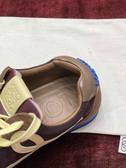 LOEWE Ballet Runner系列 “咖啡色”男女同款