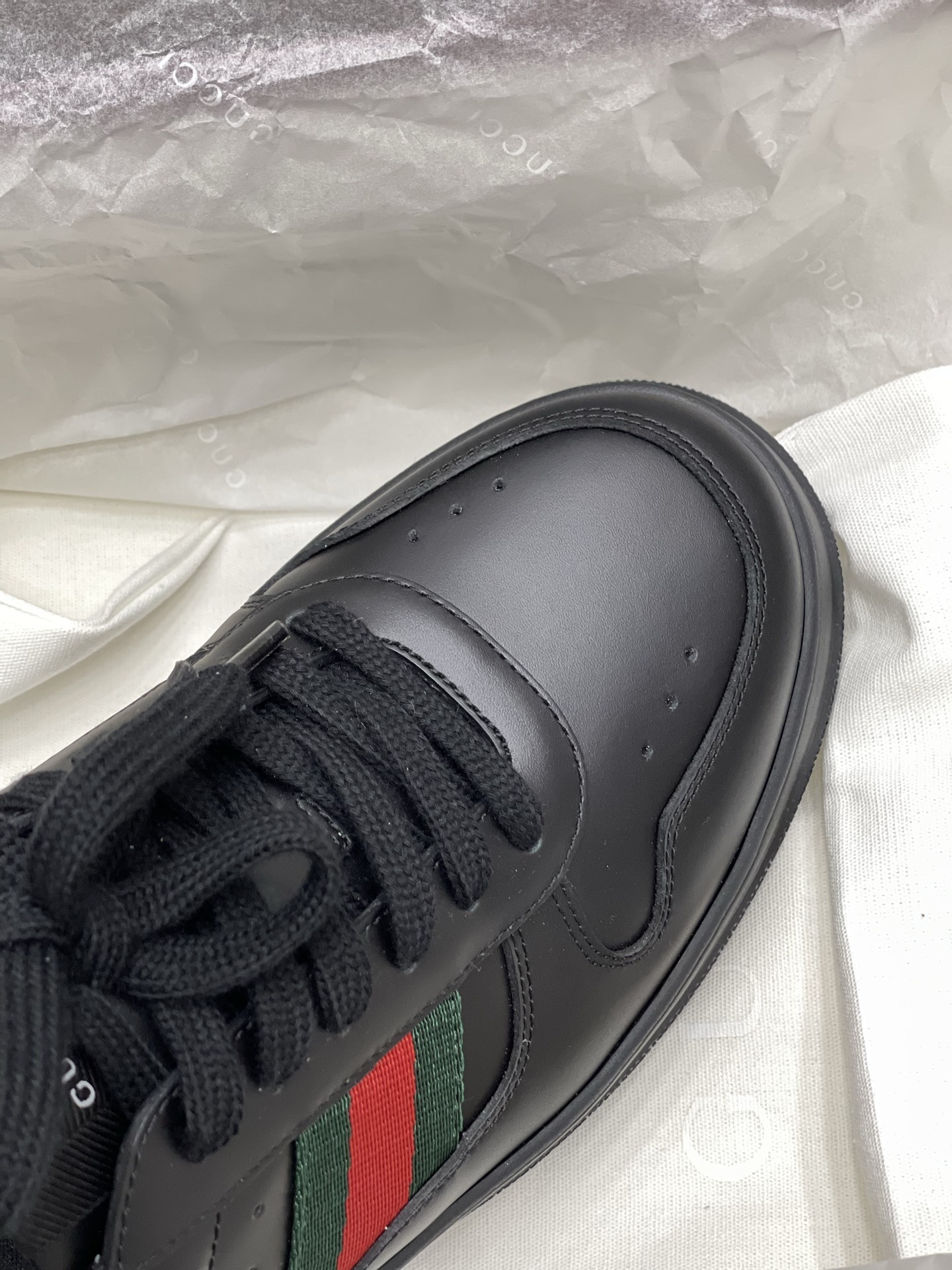 Gucci 饼干鞋系列 “全黑皮”男款