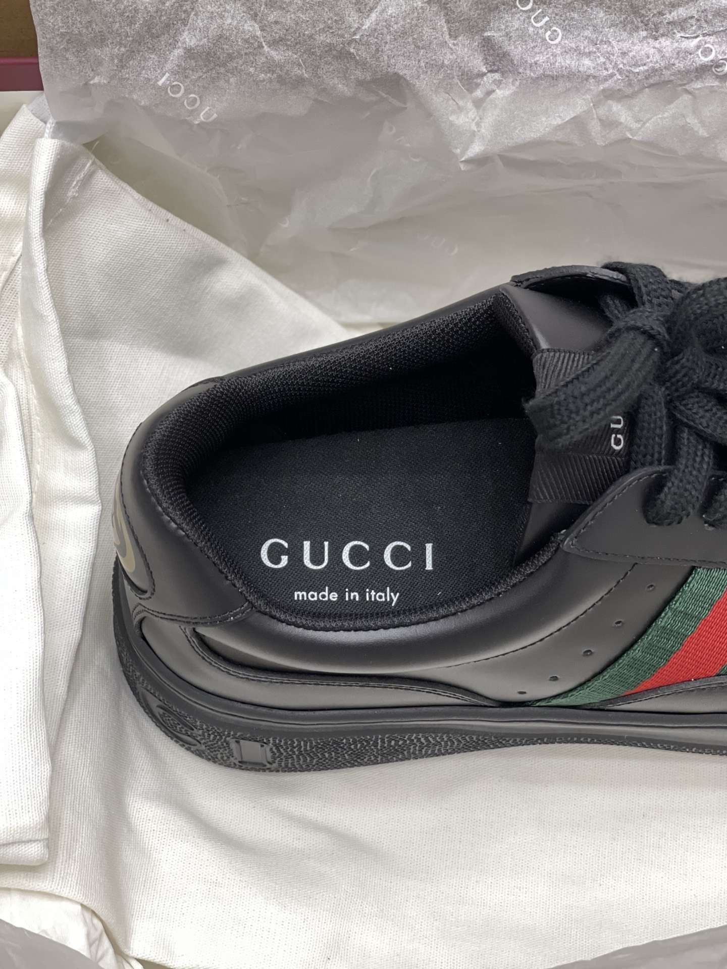 Gucci 饼干鞋系列 “全黑皮”男款