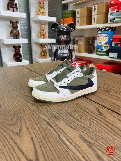 【巔峰產品Ultra】Travis Scott AJ1 Low OG Medium Olive 尺碼 36-48.5「US4-14」倒鈎第8代 DM7866-200