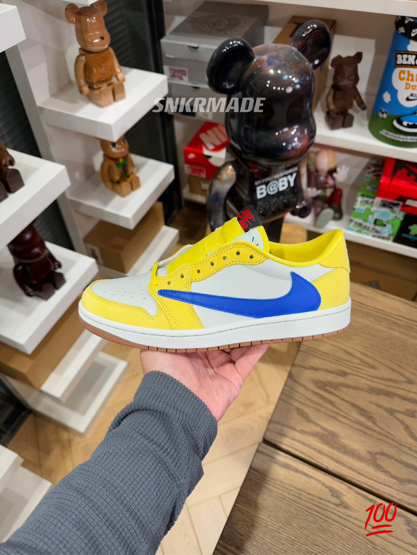 【巔峰產品Ultra】Travis Scott AJ1 Low OG Canary 金絲雀 尺碼 36-48.5「女裝US4W-15.5W」倒鈎第7代 DZ4137-700