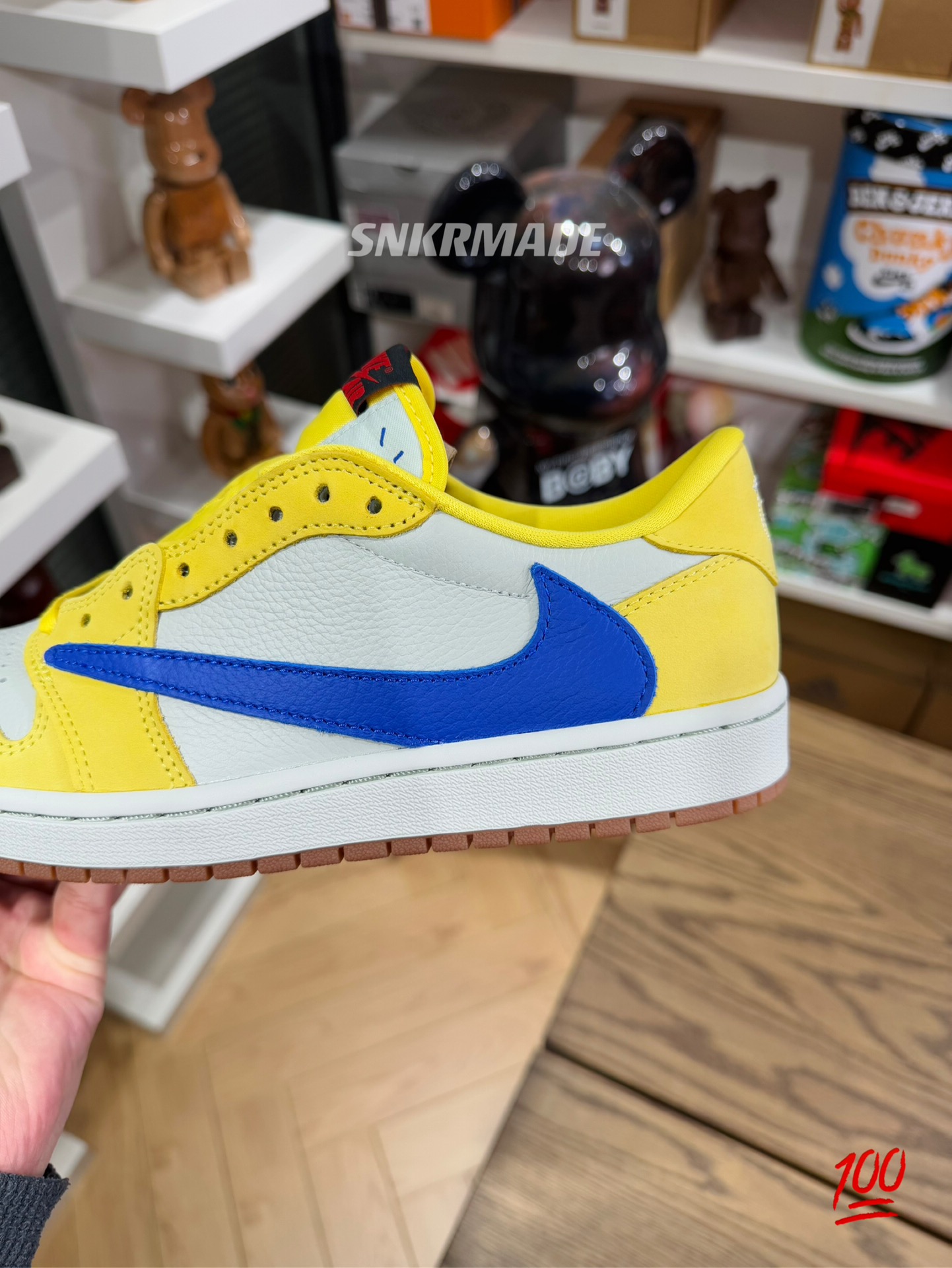 【巔峰產品Ultra】Travis Scott AJ1 Low OG Canary 金絲雀 尺碼 36-48.5「女裝US4W-15.5W」倒鈎第7代 DZ4137-700