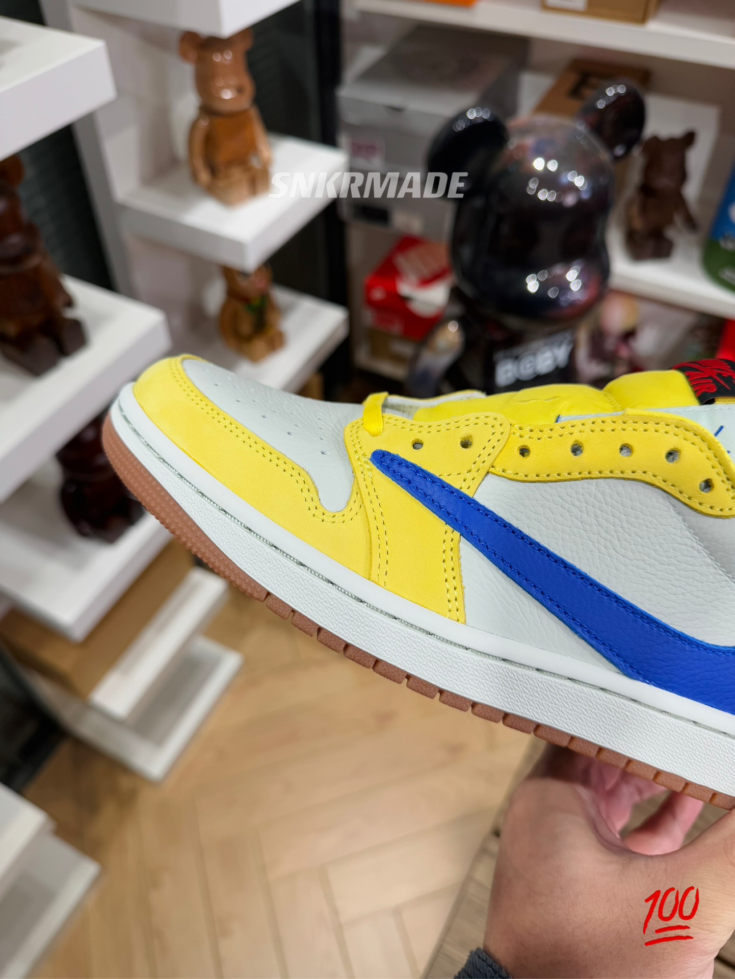 【巔峰產品Ultra】Travis Scott AJ1 Low OG Canary 金絲雀 尺碼 36-48.5「女裝US4W-15.5W」倒鈎第7代 DZ4137-700