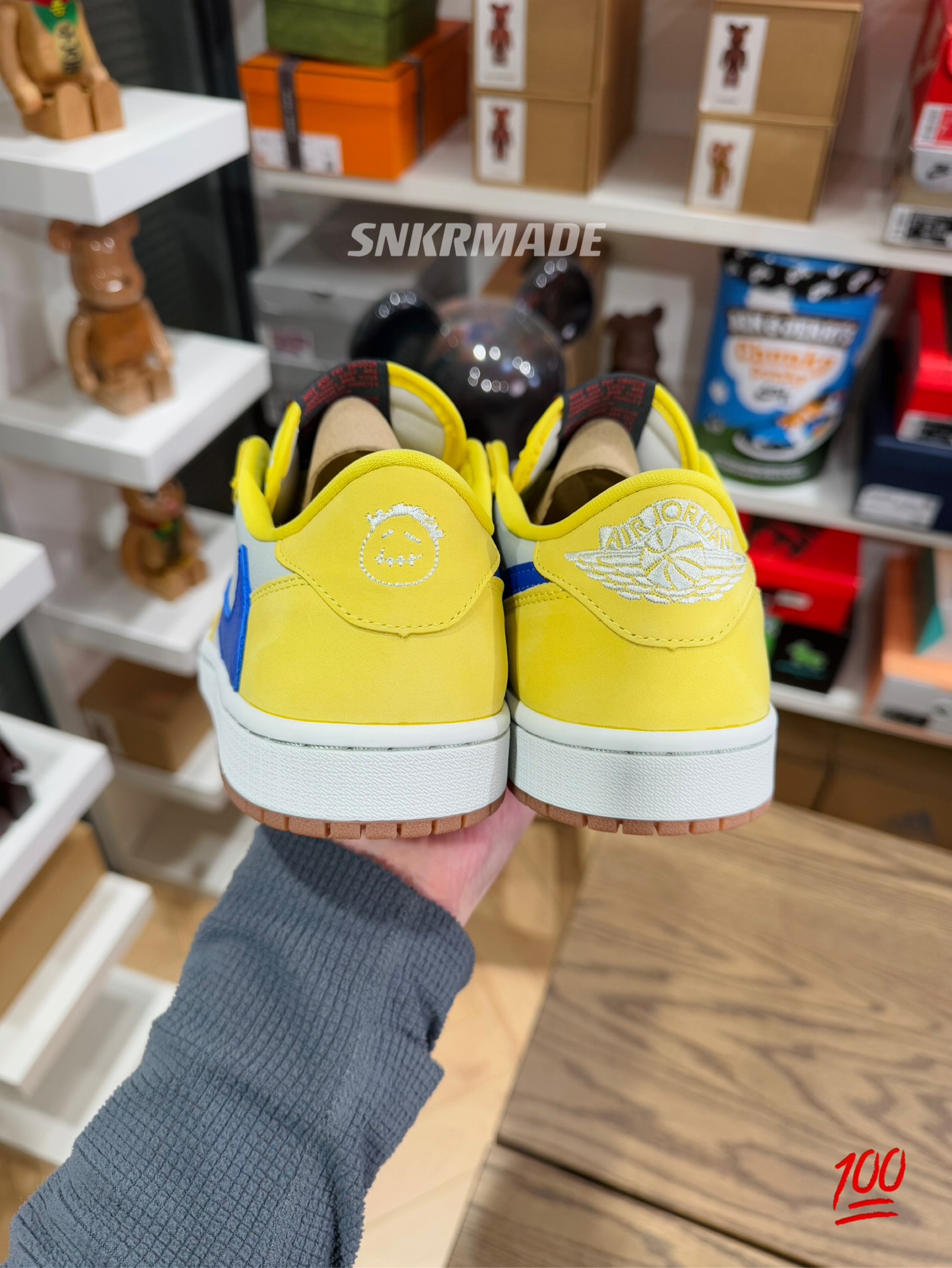 【巔峰產品Ultra】Travis Scott AJ1 Low OG Canary 金絲雀 尺碼 36-48.5「女裝US4W-15.5W」倒鈎第7代 DZ4137-700