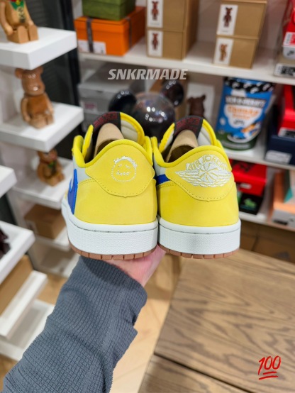 【巔峰產品Ultra】Travis Scott AJ1 Low OG Canary 金絲雀 尺碼 36-48.5「女裝US4W-15.5W」倒鈎第7代 DZ4137-700