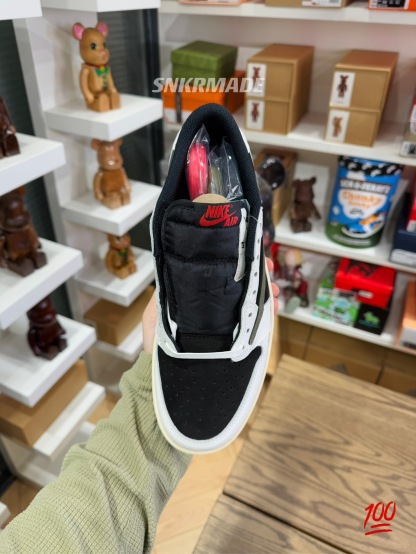 【巔峰產品Ultra】Travis Scott AJ1 Low OG Olive 橄欖綠 尺碼 36-48.5「女裝US4W-15.5W」倒鈎第5代 DZ4137-106