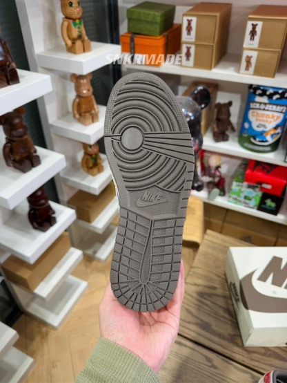 【巔峰產品Ultra】Travis Scott AJ1 Low OG 反轉摩卡 尺碼 36-48.5「US4-14」倒鈎第3代 DM7866-162