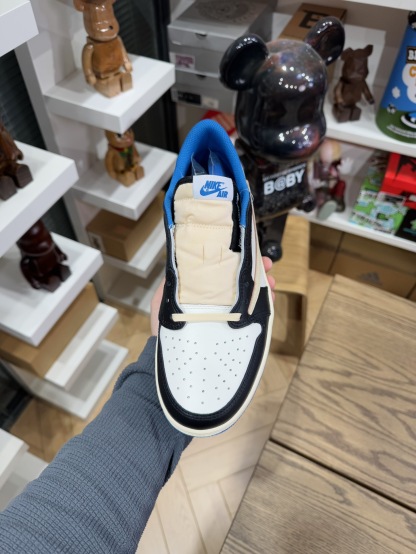 【巔峰產品Ultra】Fragment Design x Travis Scott AJ1 Low OG 三方聯名閃電 尺碼 36-48.5「US4-14」倒鈎第2代 DM7866-140