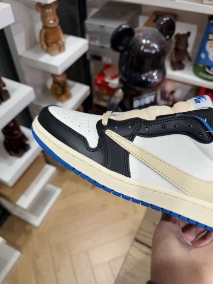 【巔峰產品Ultra】Fragment Design x Travis Scott AJ1 Low OG 三方聯名閃電 尺碼 36-48.5「US4-14」倒鈎第2代 DM7866-140