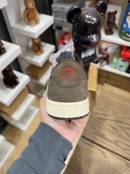 【巔峰產品Ultra】Travis Scott AJ1 Low OG 初代 尺碼 36-48.5「US4-14」倒鈎第1代 CQ4277-001