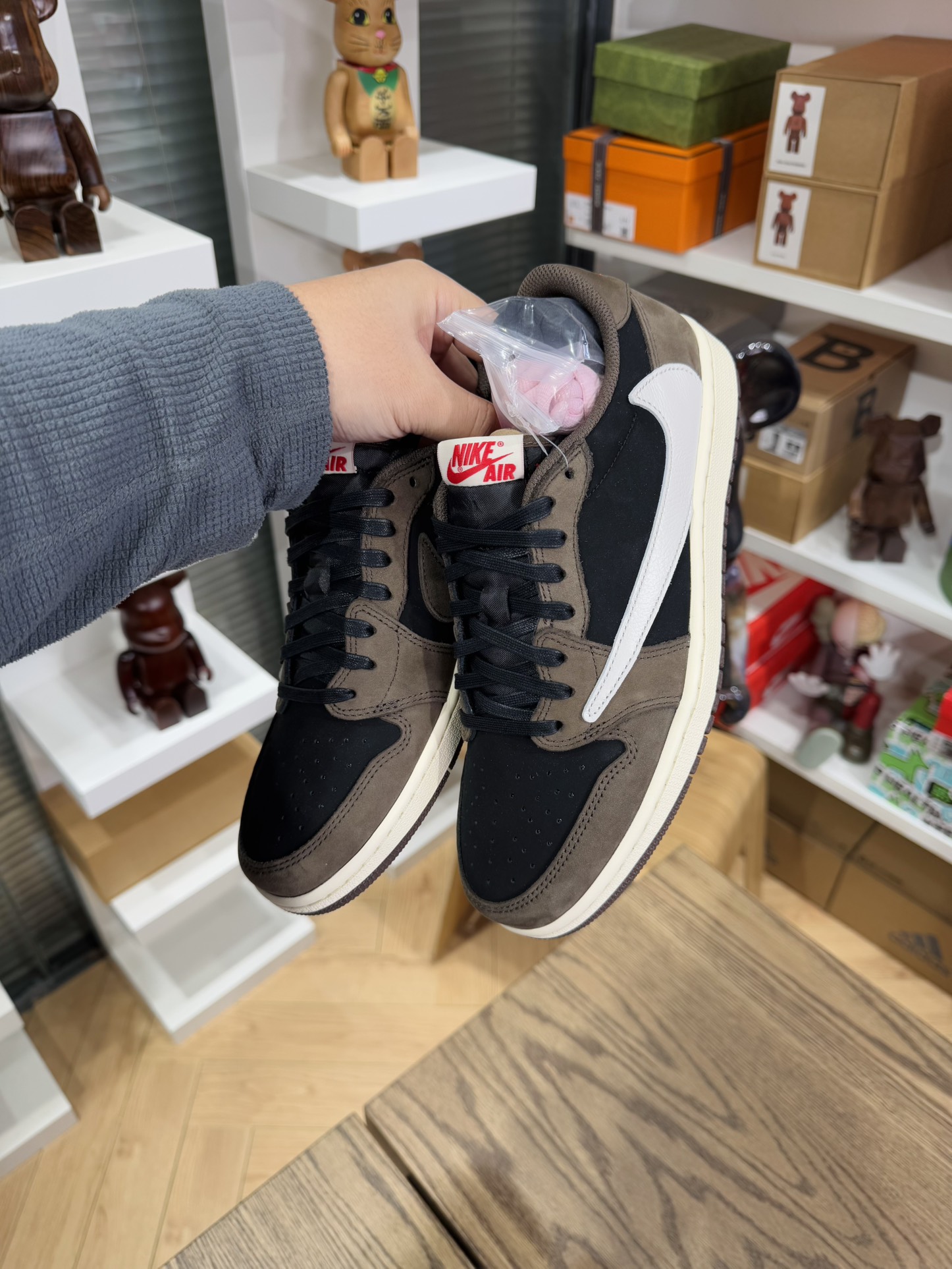 【巔峰產品Ultra】Travis Scott AJ1 Low OG 初代 尺碼 36-48.5「US4-14」倒鈎第1代 CQ4277-001