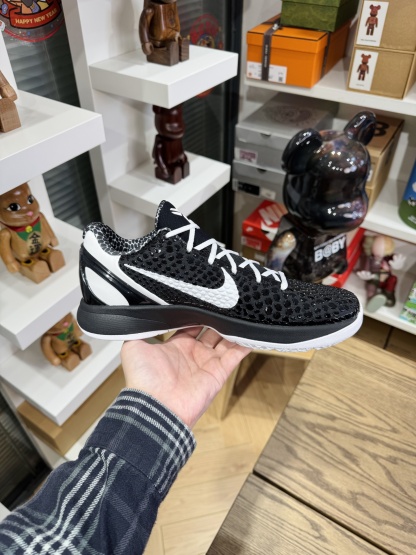 【巔峰產品Ultra】Kobe 6 GiGi 曼巴 Mambacita Sweet 16  尺碼 40-50.5「US7-16」CW2190-002