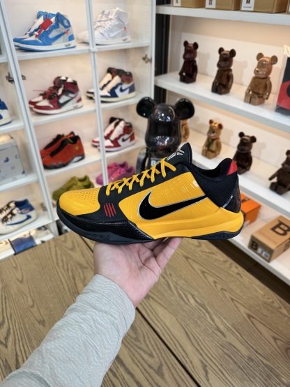 【巔峰產品Ultra】Kobe 5 Protro 黑黃李小龍 Bruce Lee 尺碼 40-48.5 CD4991-700