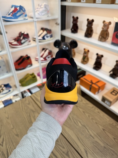 【巔峰產品Ultra】Kobe 5 Protro 黑黃李小龍 Bruce Lee 尺碼 40-48.5 CD4991-700