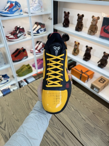 【巔峰產品Ultra】Kobe 5 Protro 黑黃李小龍 Bruce Lee 尺碼 40-48.5 CD4991-700
