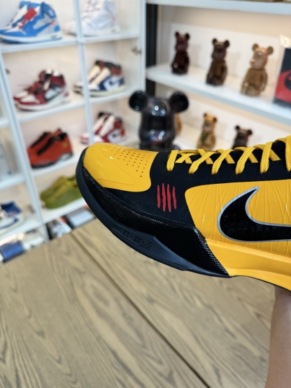 【巔峰產品Ultra】Kobe 5 Protro 黑黃李小龍 Bruce Lee 尺碼 40-48.5 CD4991-700