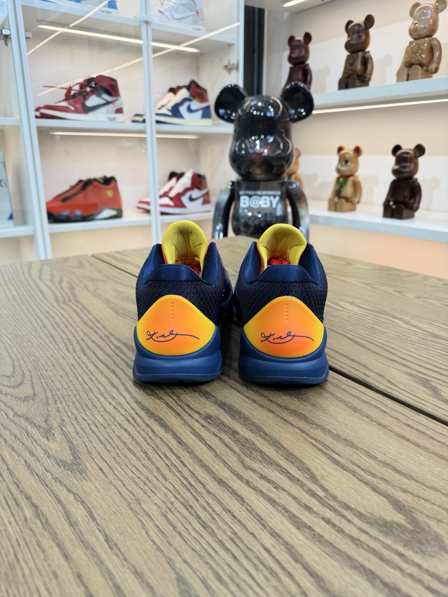 【巔峰產品Ultra】Caitlin Clark x Kobe 5 Protro  克拉克 “Indiana Fever” 男女同款 尺碼 40-48.5「US7-18」 IM3207-400