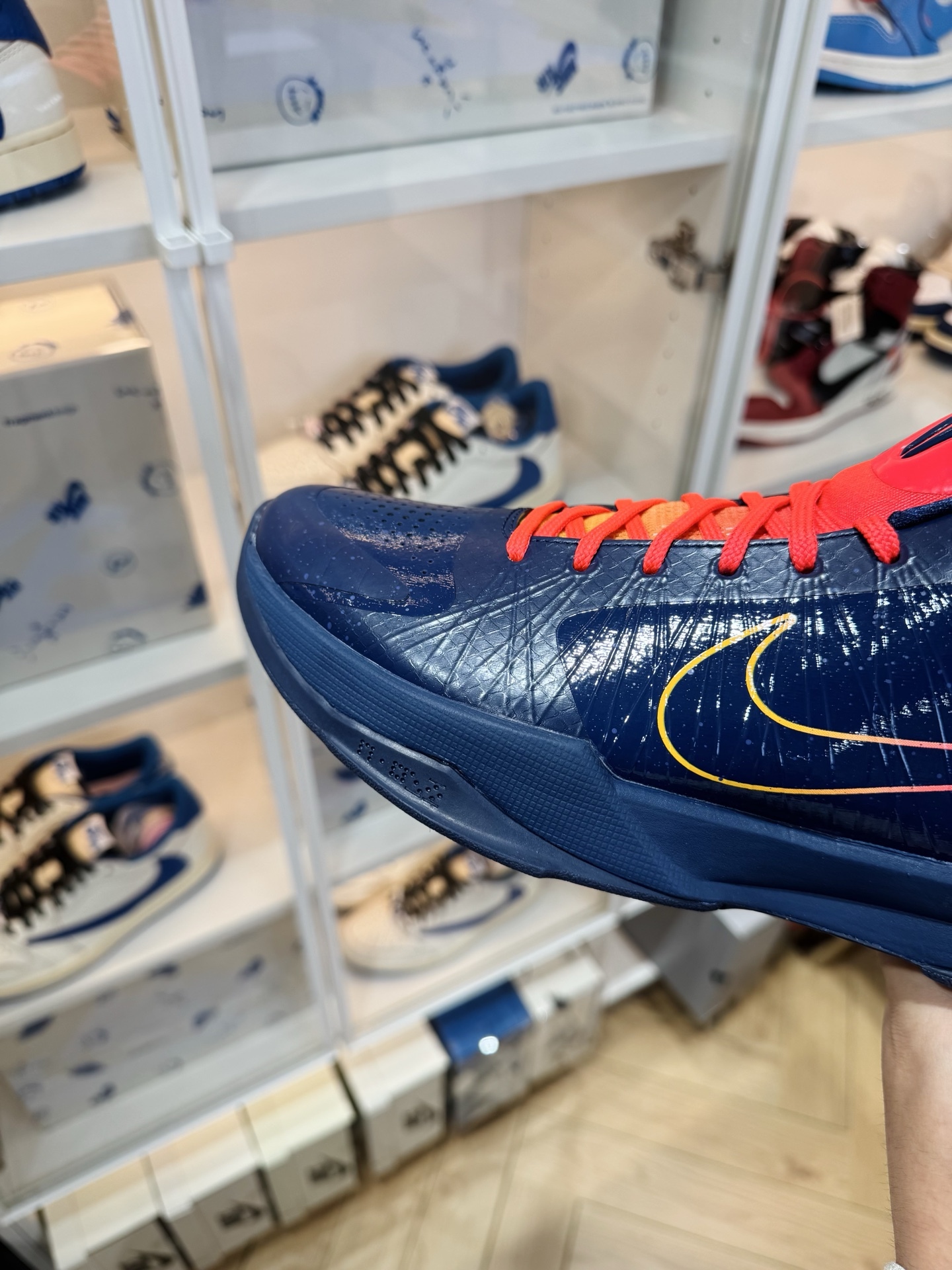 【巔峰產品Ultra】Caitlin Clark x Kobe 5 Protro  克拉克 “Indiana Fever” 男女同款 尺碼 40-48.5「US7-18」 IM3207-400